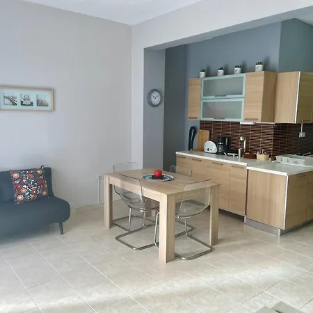 Apartament Aristos Hillside *