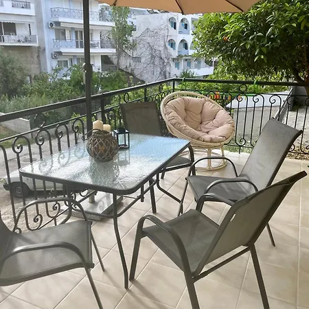 Aristos Hillside Apartment