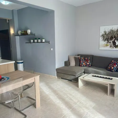 Aristos Hillside Apartament